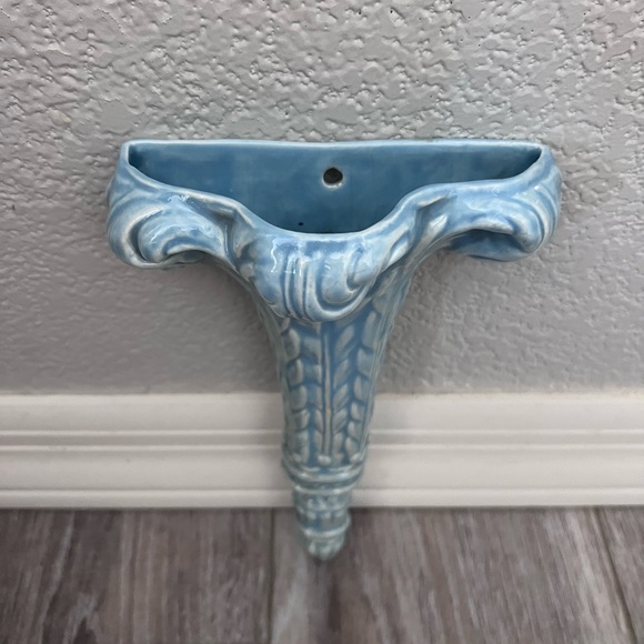 VINTAGE Blue Wall Pocket Vase 10” - Picture 2 of 5